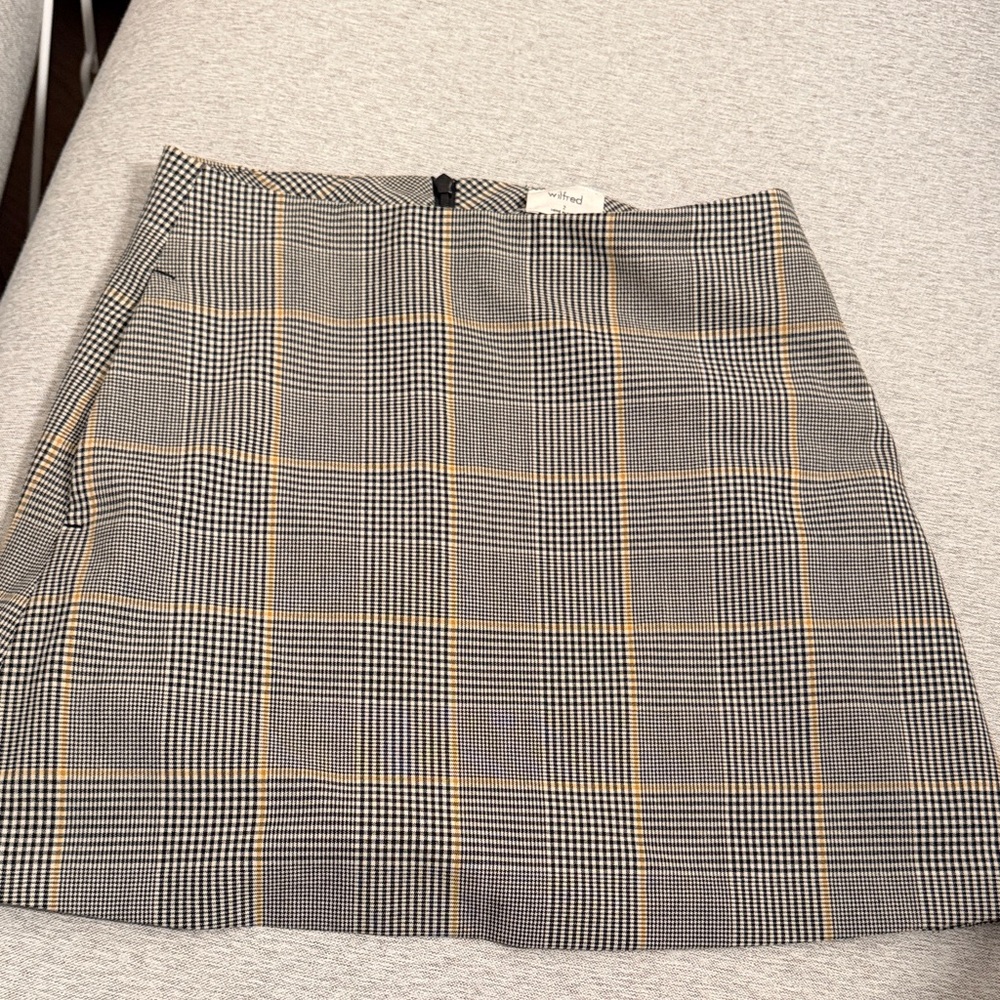 Wilfred Checkered Mini Skirt in Black and Tan